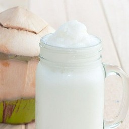 น้ำมะพร้าวปั่น