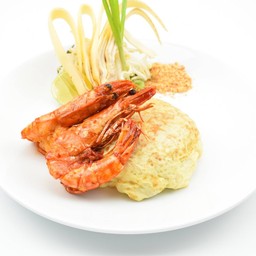 ผัดไททรงเครื่อง