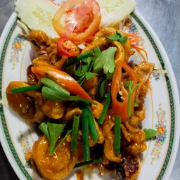 หมึกไข่ผัดไข่เค็ม