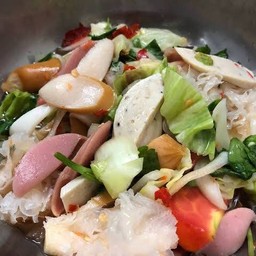 ยำบุฟเฟ่ต์ สหายชวนกิน