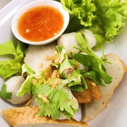 ลวกจิ้มลูกชิ้นปลา+ฮื่อก๊วย