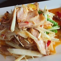 ส้มตำคอหมูย่าง