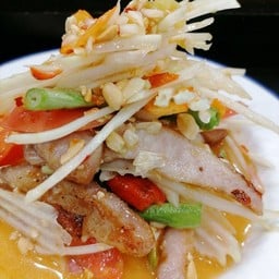 ตำคอหมูย่าง Tum Grilled Pork jowl