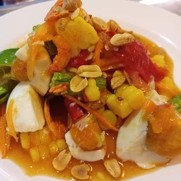 ตำข้าวโพดไข่เค็ม