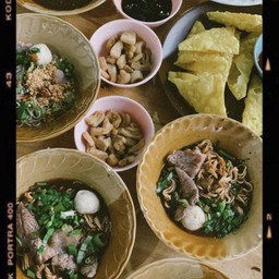 น้ำเปล่า