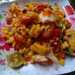 Spicy Corn Salad With Salted Egg