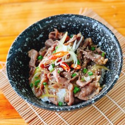 ข้าวหน้าเนื้อเกาหลี