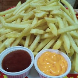 ร้านพ่อค้าอินดี้ เปิดปิดเมื่อไหร่เดี๋ยวบอก
