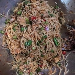 ร้านยำขนมจีน วัยรุ่นสร้างตัว