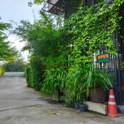 ส่วนหน้าร้าน