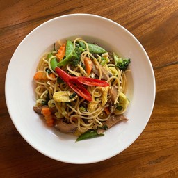 Spicy Basil Spaghetti & Vegetables (vegan)