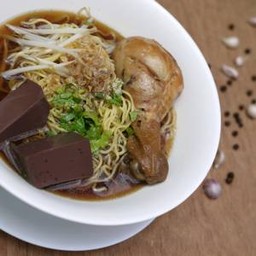 ก๋วยเตี๋ยวไก่นายถนัดตุ๋น ลาดพร้าว 71