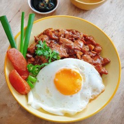 มั่ง ข้าวหน้าไก่ เจ็ดยอด