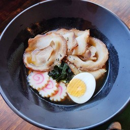 ราเมงโชยุหมูชาชู