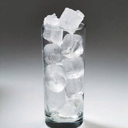 น้ำแข็งเปล่า (แก้ว)