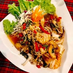 ทะเลผัดฉ่า.