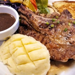 สเต็กหมูพอร์คชอป