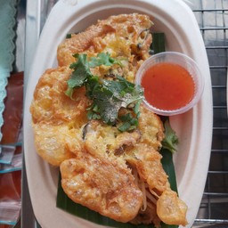 ร้านหอยทอดทะเลกระทะร้อน ทีพี คอนโดทาว์น
