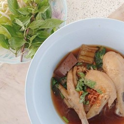 ก๋วยเตี๋ยวไก่มะระ