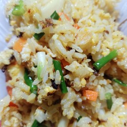 ข้าวผัด ผงกะหรี่ ไก่