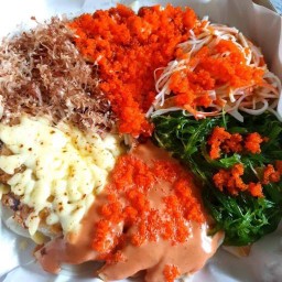 เกี๊ยวซ่าหน้าทะลัก Udomsuk