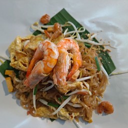 ผัดไทยเส้นจันกุ้งสด