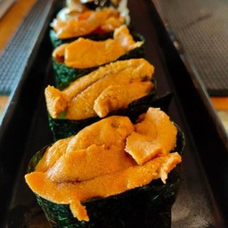 ซูชิไข่หอยเม่น