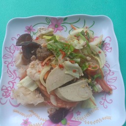 ยำหมูยอ