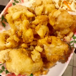 ปลาหมึกชุบแป้งทอด