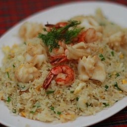 ข้าวผัดทะเล