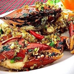 ปูเนื้อคั่วพริกกระเทียม ตัวใหญ่