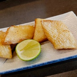 ท้องแซลมอนย่าง