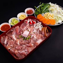 ชุดหมูแฟมิลี่