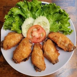 ปีกไก่ทอดน้ำปลา