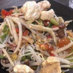 ครัวอิสาน คุณอี้