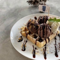 วาฟเฟิลดับเบิ้ลช็อคโกแลต