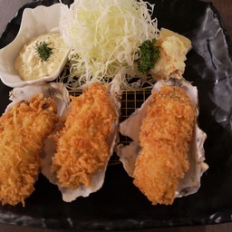 หอยนางรมฮิโรชิมะชุบแป้งทอด 3 ตัว