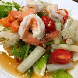 ยำไหลบัวกุ้งสด