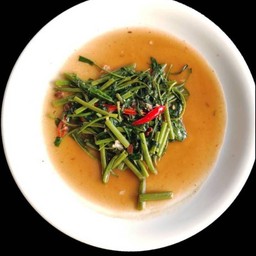 ผัดผักบุ้งไฟแดง