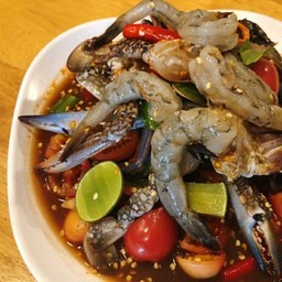 เหลาปูม้ากุ้งสด