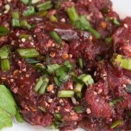 ลาบก้อย ก๋วยเตี๋ยวแชมป์ บขส. (ศักดิ์ ลาบก้อย)