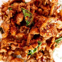 กระเพราหมูชิ้น