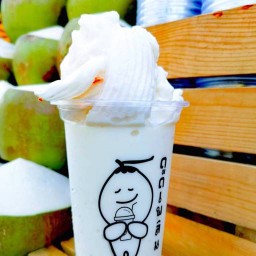 มะพร้าวน้ำหอม COCONUT ดูดเพลิน  สาขาปั๊มซัสโก้ บางชัน ถนนเลียบคลองสอง