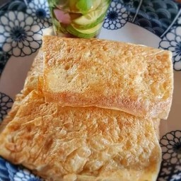 ขนมเบื้องญวนใส่ไข่