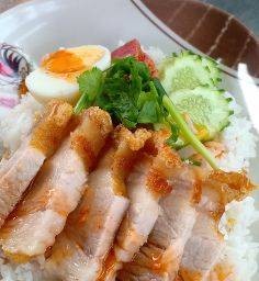 ข้าวหมูกรอบ