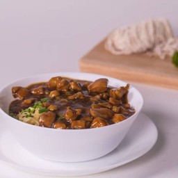 บะหมี่หน้าไก่ พิเศษ