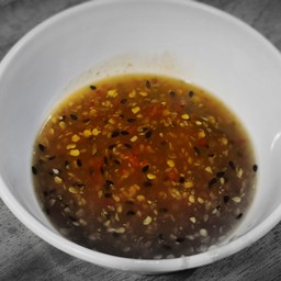 น้ำจิ้มงาซิกเนเจอร์