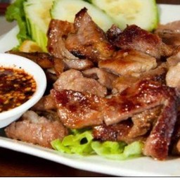 คอหมูย่าง