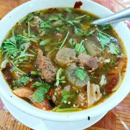 เนื้อปนเอ็นตุ๋น