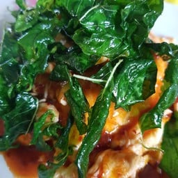 ข้าวไข่ภูเขาไฟ